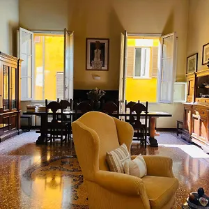  Appartamento Medieval Art Loft Italia